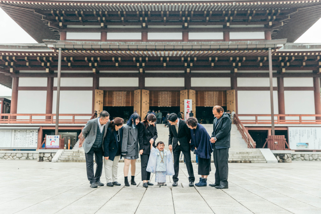 2025年10月撮影成田山新勝寺大本堂前